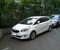 Белый Киа Каренс, объемом двигателя 2 л и пробегом 220 тыс. км за 9200 $, фото 1 на Automoto.ua