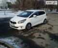 Білий Кіа Каренс, об'ємом двигуна 2 л та пробігом 289 тис. км за 9800 $, фото 1 на Automoto.ua