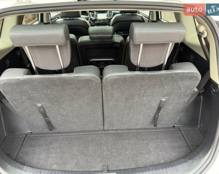 Белый Киа Каренс, объемом двигателя 1.7 л и пробегом 196 тыс. км за 11974 $, фото 58 на Automoto.ua