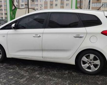 Белый Киа Каренс, объемом двигателя 1.7 л и пробегом 299 тыс. км за 8900 $, фото 8 на Automoto.ua