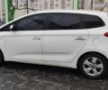 Белый Киа Каренс, объемом двигателя 1.7 л и пробегом 299 тыс. км за 8900 $, фото 8 на Automoto.ua