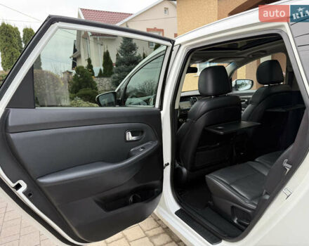 Белый Киа Каренс, объемом двигателя 1.7 л и пробегом 196 тыс. км за 11974 $, фото 44 на Automoto.ua