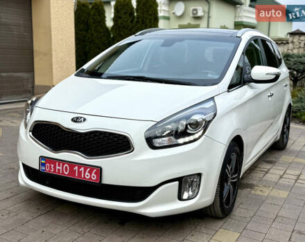 Белый Киа Каренс, объемом двигателя 1.7 л и пробегом 196 тыс. км за 11974 $, фото 4 на Automoto.ua