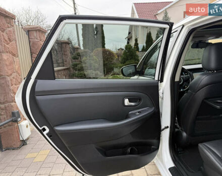 Белый Киа Каренс, объемом двигателя 1.7 л и пробегом 196 тыс. км за 11974 $, фото 45 на Automoto.ua