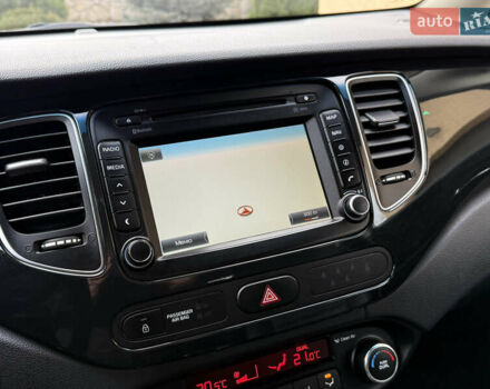 Белый Киа Каренс, объемом двигателя 1.7 л и пробегом 196 тыс. км за 11974 $, фото 32 на Automoto.ua