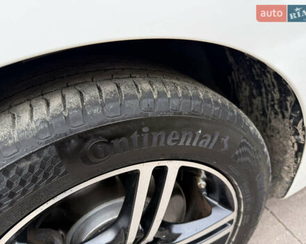 Белый Киа Каренс, объемом двигателя 1.7 л и пробегом 196 тыс. км за 11974 $, фото 76 на Automoto.ua