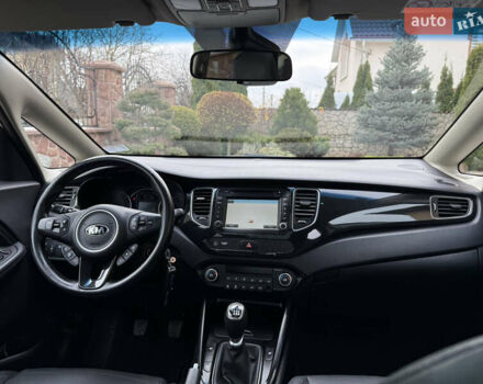 Белый Киа Каренс, объемом двигателя 1.7 л и пробегом 196 тыс. км за 11974 $, фото 66 на Automoto.ua