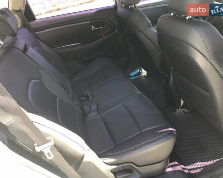 Белый Киа Каренс, объемом двигателя 2 л и пробегом 221 тыс. км за 11800 $, фото 20 на Automoto.ua