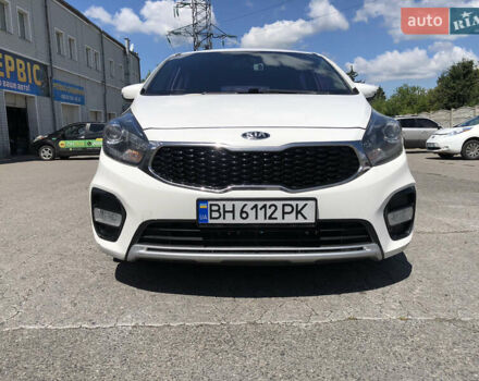 Белый Киа Каренс, объемом двигателя 2 л и пробегом 221 тыс. км за 11800 $, фото 15 на Automoto.ua