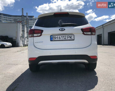 Белый Киа Каренс, объемом двигателя 2 л и пробегом 221 тыс. км за 11800 $, фото 7 на Automoto.ua