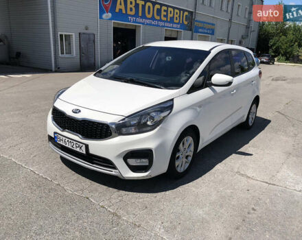 Белый Киа Каренс, объемом двигателя 2 л и пробегом 221 тыс. км за 11800 $, фото 14 на Automoto.ua