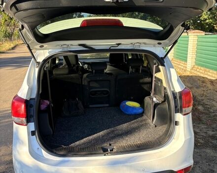 Белый Киа Каренс, объемом двигателя 1.7 л и пробегом 237 тыс. км за 11000 $, фото 7 на Automoto.ua