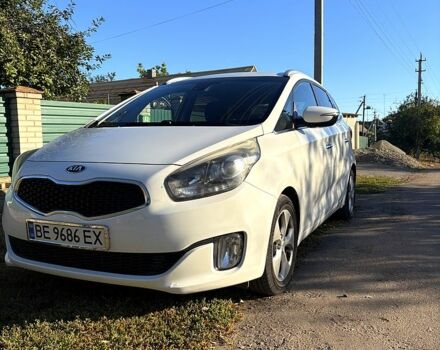 Белый Киа Каренс, объемом двигателя 1.7 л и пробегом 237 тыс. км за 11000 $, фото 3 на Automoto.ua