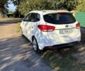 Белый Киа Каренс, объемом двигателя 1.7 л и пробегом 237 тыс. км за 11000 $, фото 4 на Automoto.ua