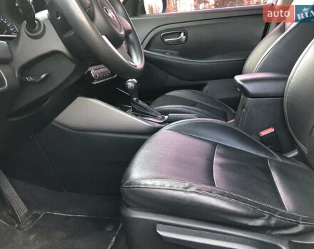 Белый Киа Каренс, объемом двигателя 2 л и пробегом 250 тыс. км за 11000 $, фото 11 на Automoto.ua