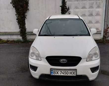 Білий Кіа Каренс, об'ємом двигуна 1.98 л та пробігом 250 тис. км за 5500 $, фото 1 на Automoto.ua