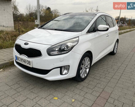 Белый Киа Каренс, объемом двигателя 1.7 л и пробегом 276 тыс. км за 12700 $, фото 1 на Automoto.ua