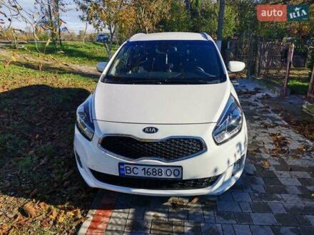Киа Каренс 2016 в Стрые на Automoto.ua Белый Киа Каренс, объемом двигателя 1.69 л и пробегом 275 тыс. км за 10000 $, фото 1 на Automoto.ua