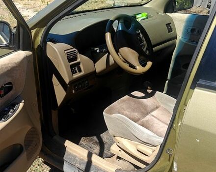 Бежевый Киа Каренс, объемом двигателя 1.8 л и пробегом 338 тыс. км за 3000 $, фото 6 на Automoto.ua