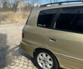 Бежевый Киа Каренс, объемом двигателя 1.79 л и пробегом 299 тыс. км за 3199 $, фото 2 на Automoto.ua