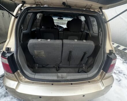 Бежевий Кіа Каренс, об'ємом двигуна 1.8 л та пробігом 291 тис. км за 3900 $, фото 4 на Automoto.ua