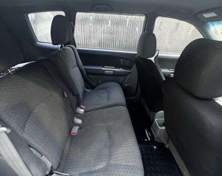 Бежевий Кіа Каренс, об'ємом двигуна 1.8 л та пробігом 291 тис. км за 3900 $, фото 5 на Automoto.ua