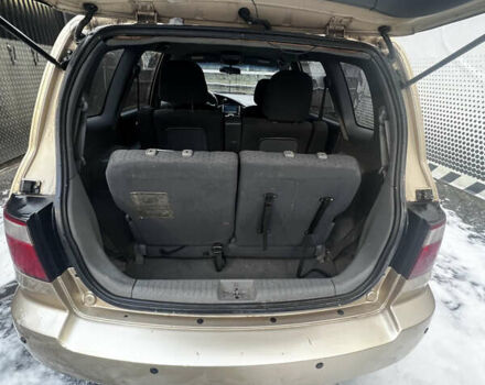 Бежевий Кіа Каренс, об'ємом двигуна 1.79 л та пробігом 292 тис. км за 3900 $, фото 4 на Automoto.ua