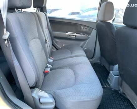 Бежевый Киа Каренс, объемом двигателя 1.8 л и пробегом 281 тыс. км за 4140 $, фото 24 на Automoto.ua