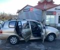 Бежевый Киа Каренс, объемом двигателя 1.8 л и пробегом 281 тыс. км за 4140 $, фото 12 на Automoto.ua