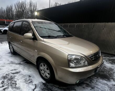 Бежевий Кіа Каренс, об'ємом двигуна 1.8 л та пробігом 291 тис. км за 3900 $, фото 3 на Automoto.ua