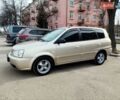 Бежевий Кіа Каренс, об'ємом двигуна 1.98 л та пробігом 240 тис. км за 4500 $, фото 1 на Automoto.ua