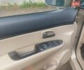 Бежевий Кіа Каренс, об'ємом двигуна 2 л та пробігом 319 тис. км за 5800 $, фото 12 на Automoto.ua