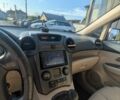 Бежевый Киа Каренс, объемом двигателя 2 л и пробегом 322 тыс. км за 5300 $, фото 10 на Automoto.ua