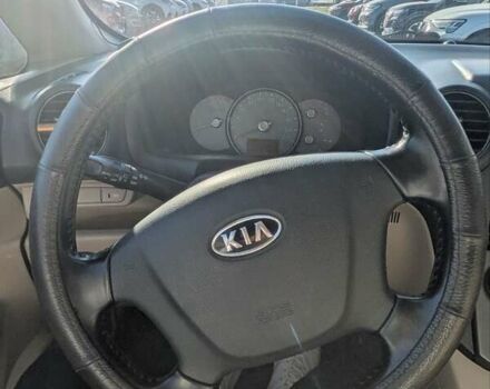 Бежевый Киа Каренс, объемом двигателя 2 л и пробегом 322 тыс. км за 5300 $, фото 12 на Automoto.ua