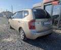 Бежевий Кіа Каренс, об'ємом двигуна 2 л та пробігом 322 тис. км за 5900 $, фото 5 на Automoto.ua