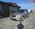 Бежевий Кіа Каренс, об'ємом двигуна 2 л та пробігом 322 тис. км за 5900 $, фото 1 на Automoto.ua