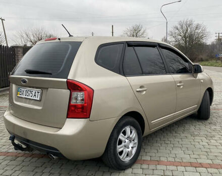 Бежевый Киа Каренс, объемом двигателя 1.98 л и пробегом 195 тыс. км за 6300 $, фото 3 на Automoto.ua