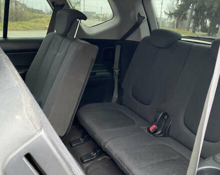 Бежевый Киа Каренс, объемом двигателя 1.98 л и пробегом 195 тыс. км за 6300 $, фото 20 на Automoto.ua