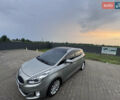 Бежевый Киа Каренс, объемом двигателя 1.69 л и пробегом 130 тыс. км за 13000 $, фото 1 на Automoto.ua