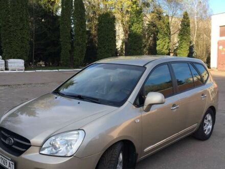 Киа Каренс 2007 в Житомире на Automoto.ua Бежевый Киа Каренс, объемом двигателя 2 л и пробегом 237 тыс. км за 5650 $, фото 1 на Automoto.ua