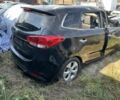 Черный Киа Каренс, объемом двигателя 1.7 л и пробегом 2 тыс. км за 3200 $, фото 1 на Automoto.ua