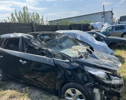 Черный Киа Каренс, объемом двигателя 1.7 л и пробегом 2 тыс. км за 3600 $, фото 2 на Automoto.ua