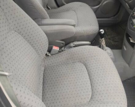 Чорний Кіа Каренс, об'ємом двигуна 1.98 л та пробігом 288 тис. км за 4500 $, фото 9 на Automoto.ua