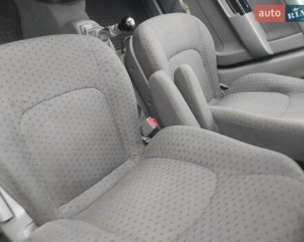 Киа Каренс 2006 в Виннице на Automoto.ua Черный Киа Каренс, объемом двигателя 1.98 л и пробегом 291 тыс. км за 4600 $, фото 13 на Automoto.ua