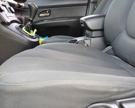 Черный Киа Каренс, объемом двигателя 2 л и пробегом 229 тыс. км за 5200 $, фото 7 на Automoto.ua