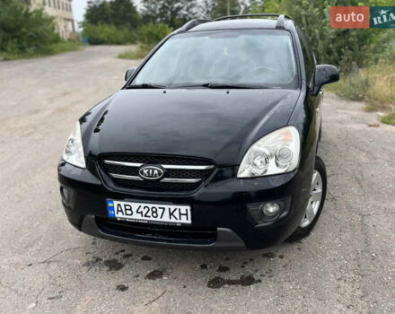 Черный Киа Каренс, объемом двигателя 2 л и пробегом 230 тыс. км за 5700 $, фото 1 на Automoto.ua