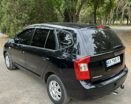 Кіа Каренс 2008 у Харкові на Automoto.ua Чорний Кіа Каренс, об'ємом двигуна 2 л та пробігом 207 тис. км за 7000 $, фото 9 на Automoto.ua