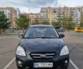 Черный Киа Каренс, объемом двигателя 2 л и пробегом 347 тыс. км за 5500 $, фото 5 на Automoto.ua