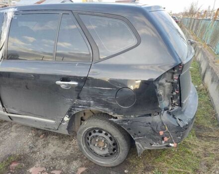 Черный Киа Каренс, объемом двигателя 1.98 л и пробегом 340 тыс. км за 3000 $, фото 9 на Automoto.ua