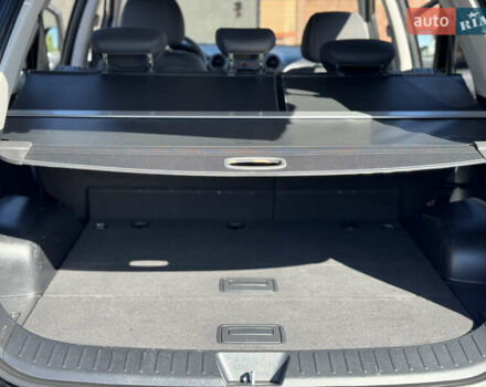 Черный Киа Каренс, объемом двигателя 2 л и пробегом 148 тыс. км за 7250 $, фото 33 на Automoto.ua